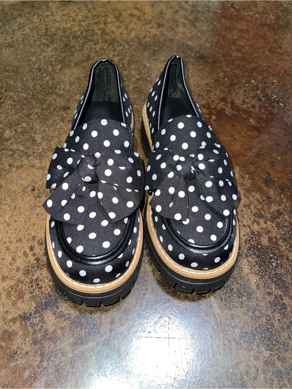 Amazon Black & White Polka Dot Bow Loafers for Kids